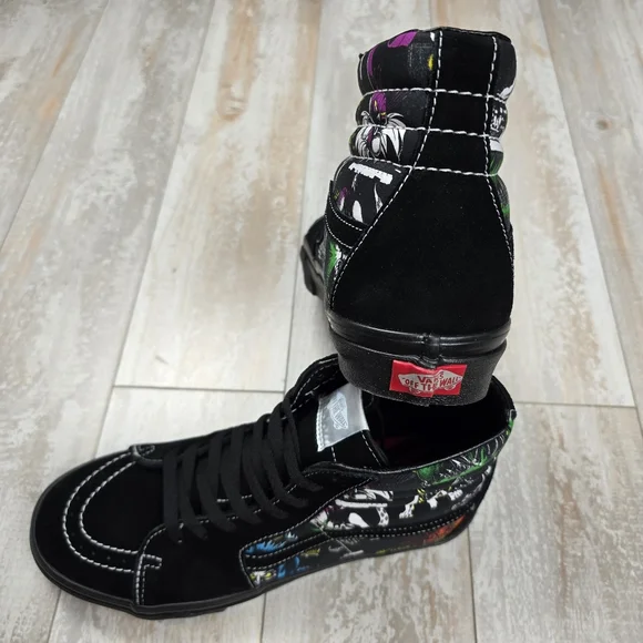 Vans X Disney 100 SK8-Hi Villains - Picture 11 of 14